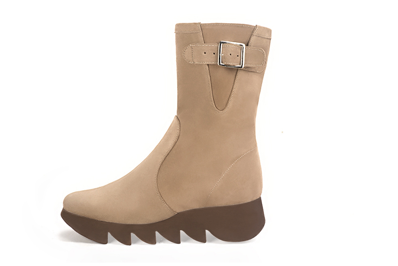 Tan beige women's ankle boots with a zip on the inside. Round toe. Low rubber soles. Profile view - Florence KOOIJMAN